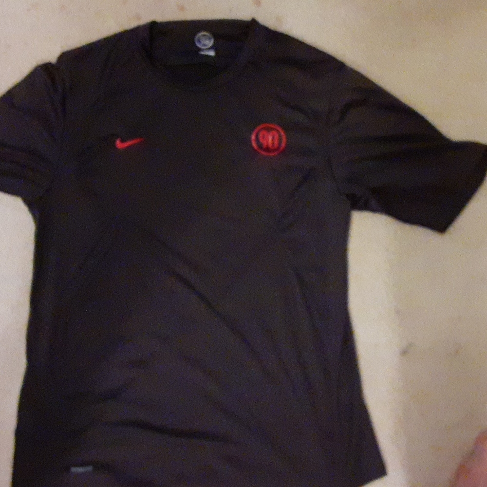 Nike dri-fit total 90 shirt L
